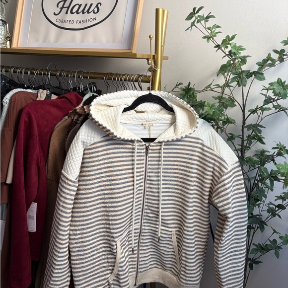 Hem & Thread Striped Utility Jacket in Cream and Brown - Picture 4 of 7